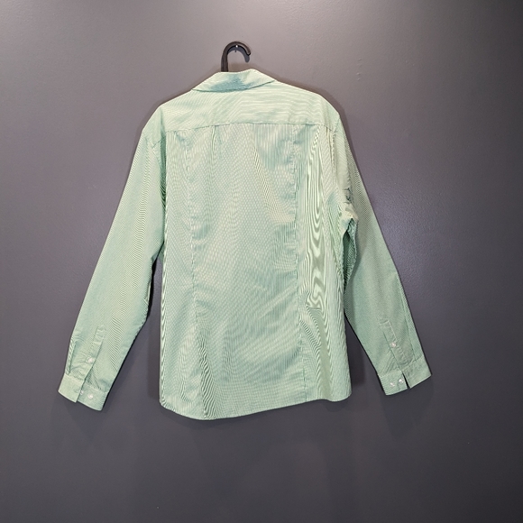 H&M Slim Fit Easy Iron Green Pin Stripe Button Up Shirt Size L Fits like M - Picture 3 of 5